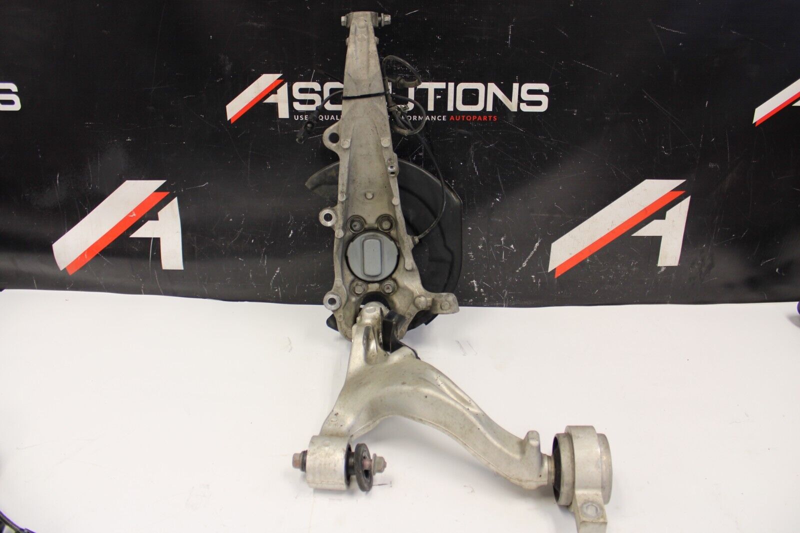 2009-2012 Infiniti G37 Front Right SUSPENSION CONTROL ARM SPINDLE HUB KNUCKLE OE