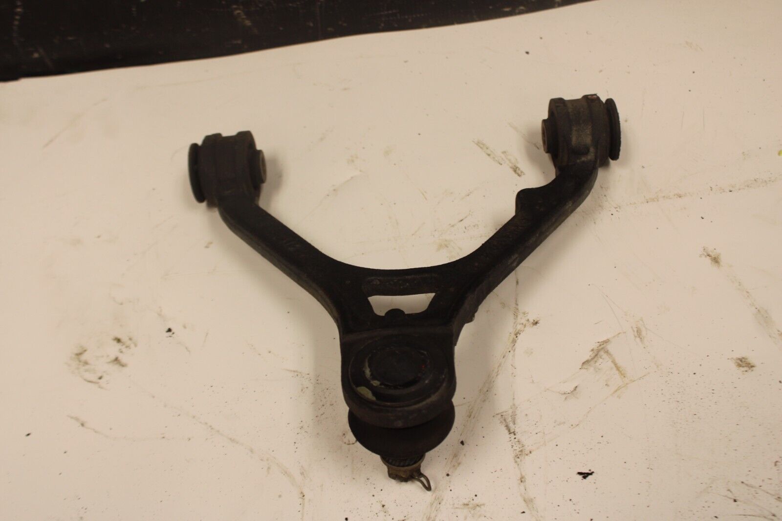 2000-2009 HONDA S2000 OEM USED FRONT PASSENGER SIDE UPPER CONTROL ARM