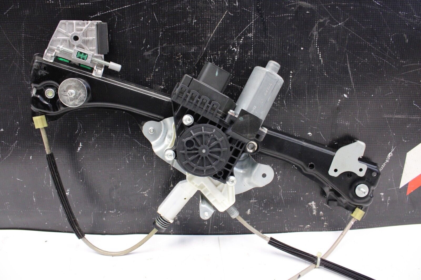 2009-2020 NISSAN GTR R35 WINDOW REGULATOR WITH MOTOR RIGHT PASSENGER SIDE