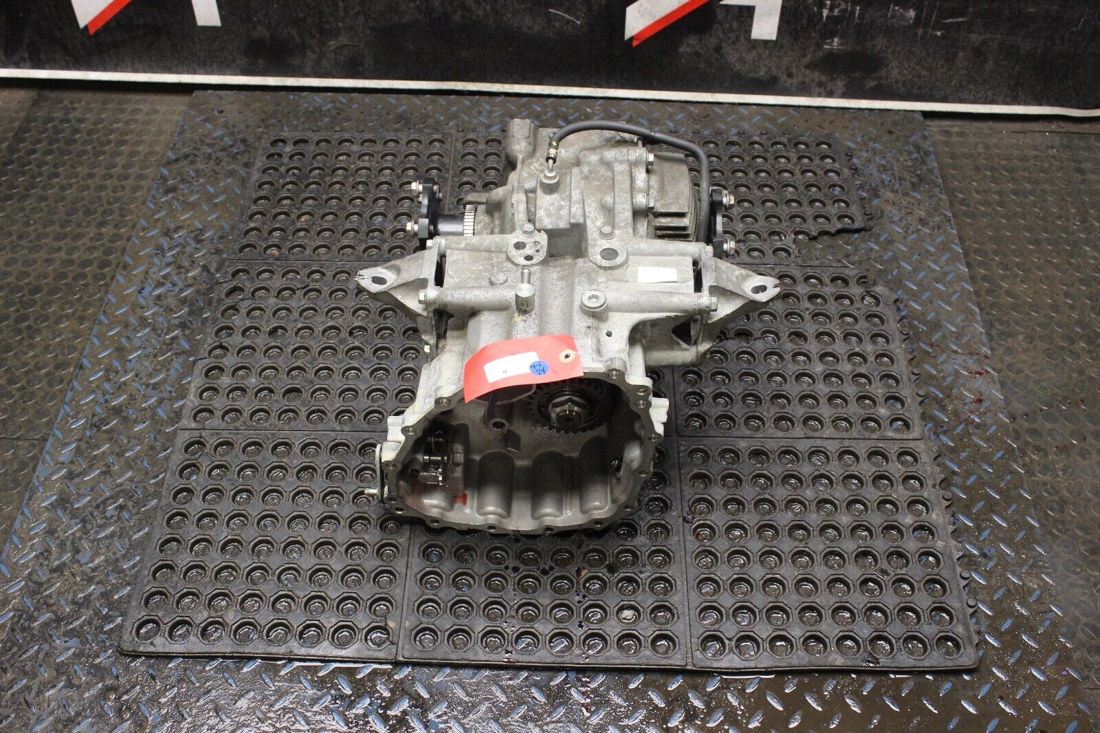 2009-2015 NISSAN GTR GT-R R35 VR38DETT REAR DIFFERENTIAL