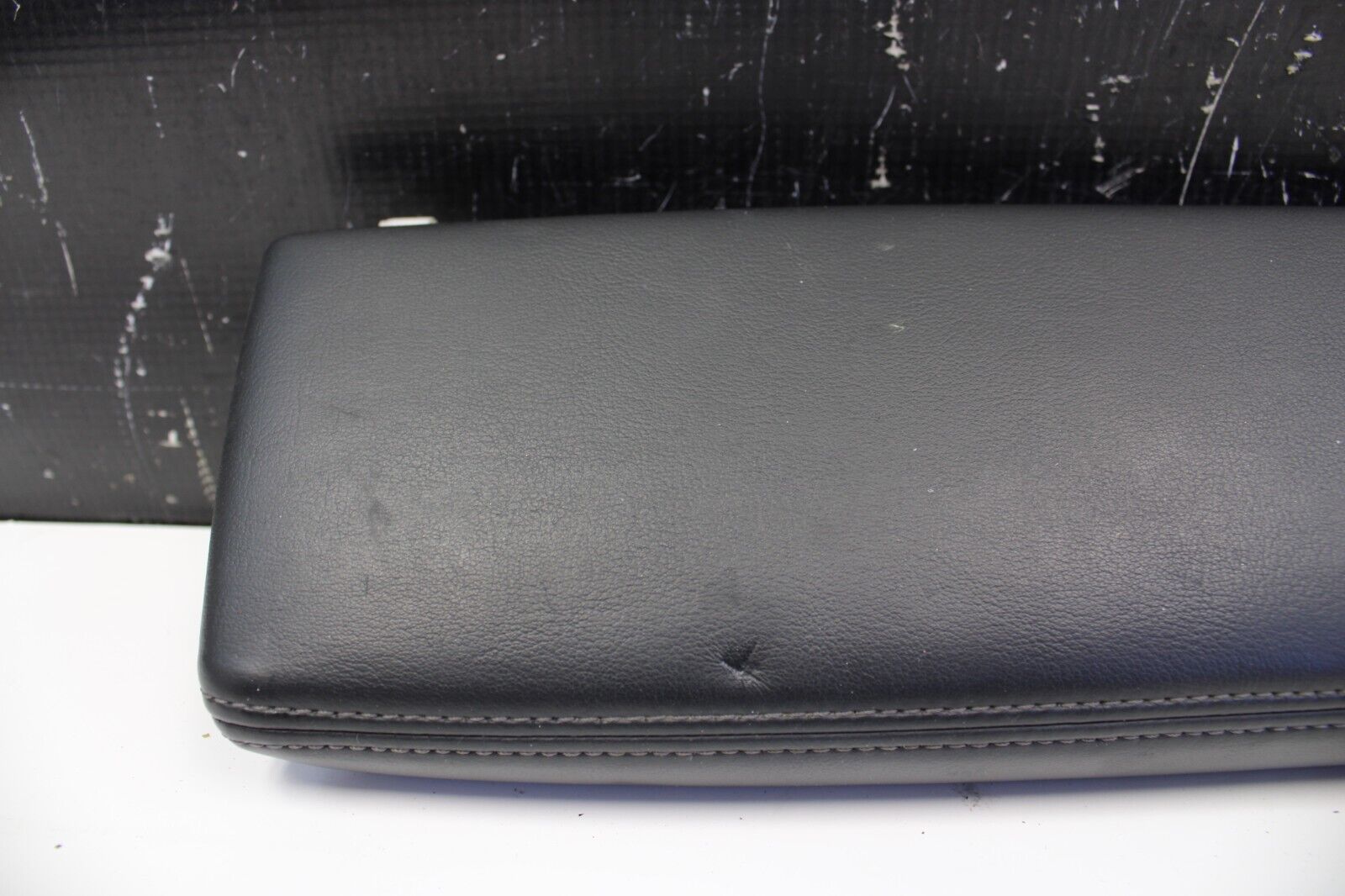 2013 NISSAN R35 GTR RH PASSENGER DOOR ARM REST LEATHER ARMREST OEM