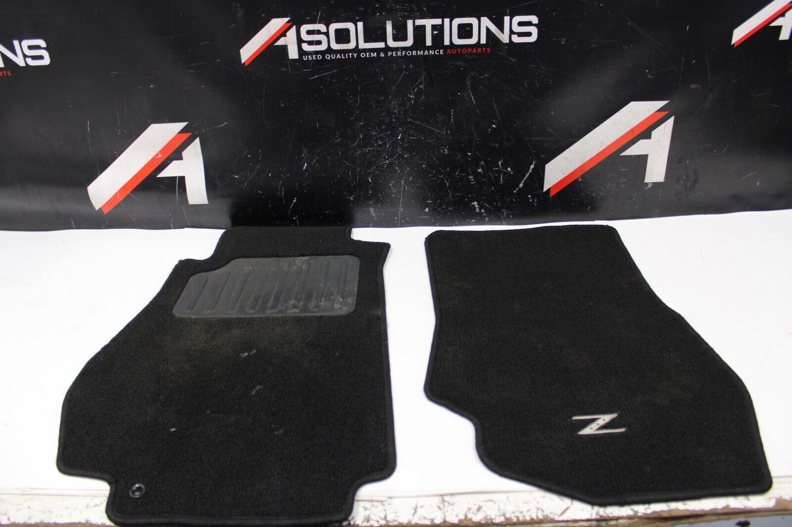 2003-2008 Nissan 350z Floor Mat Set OEM