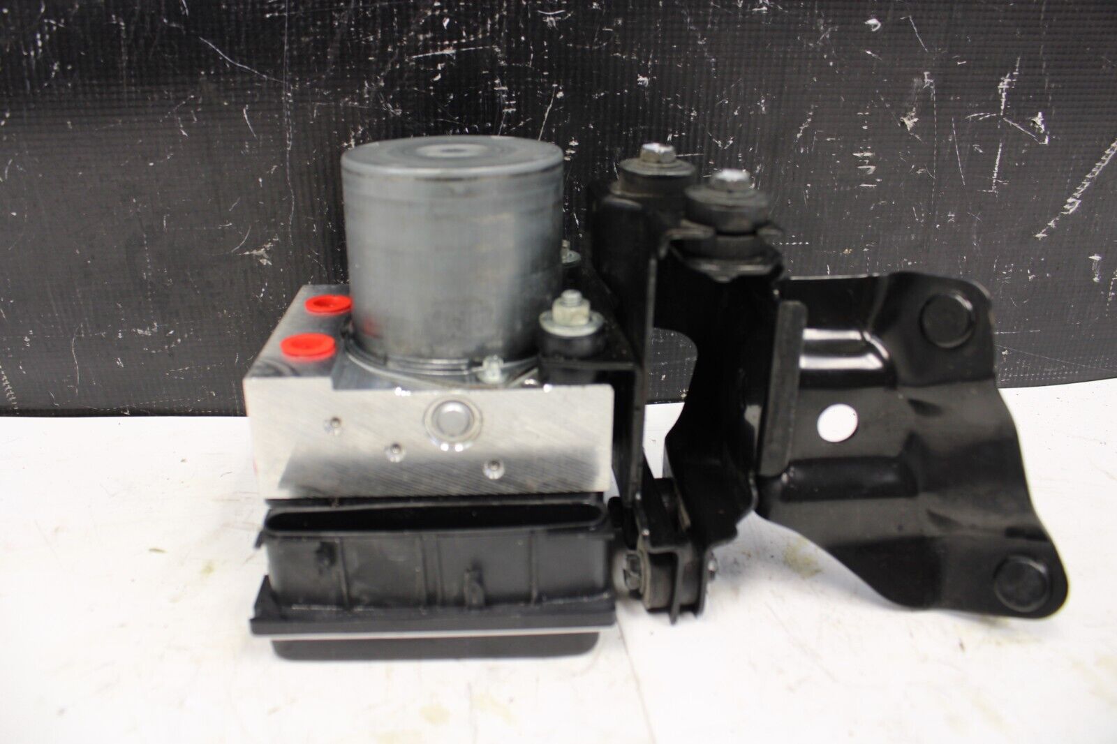 2011 Nissan 370Z Nismo ABS Anti-Lock Brake Pump Module OEM