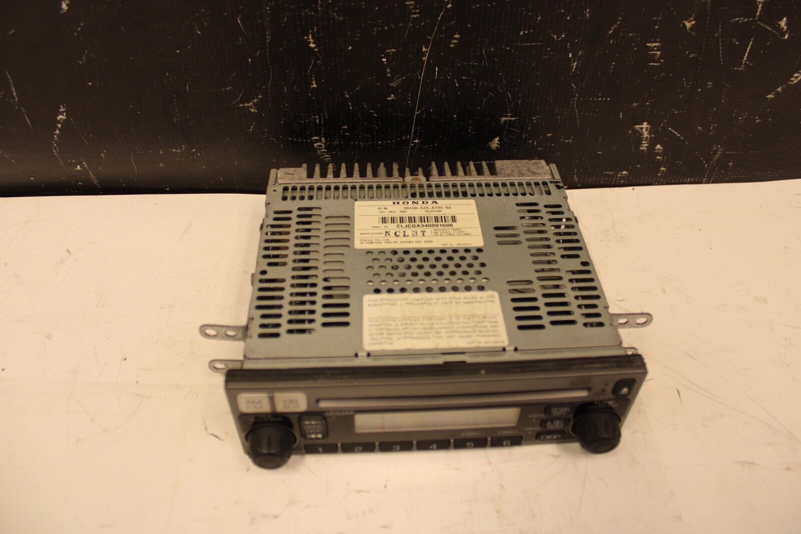 2004-2005 Honda S2000 Radio OEM AP2