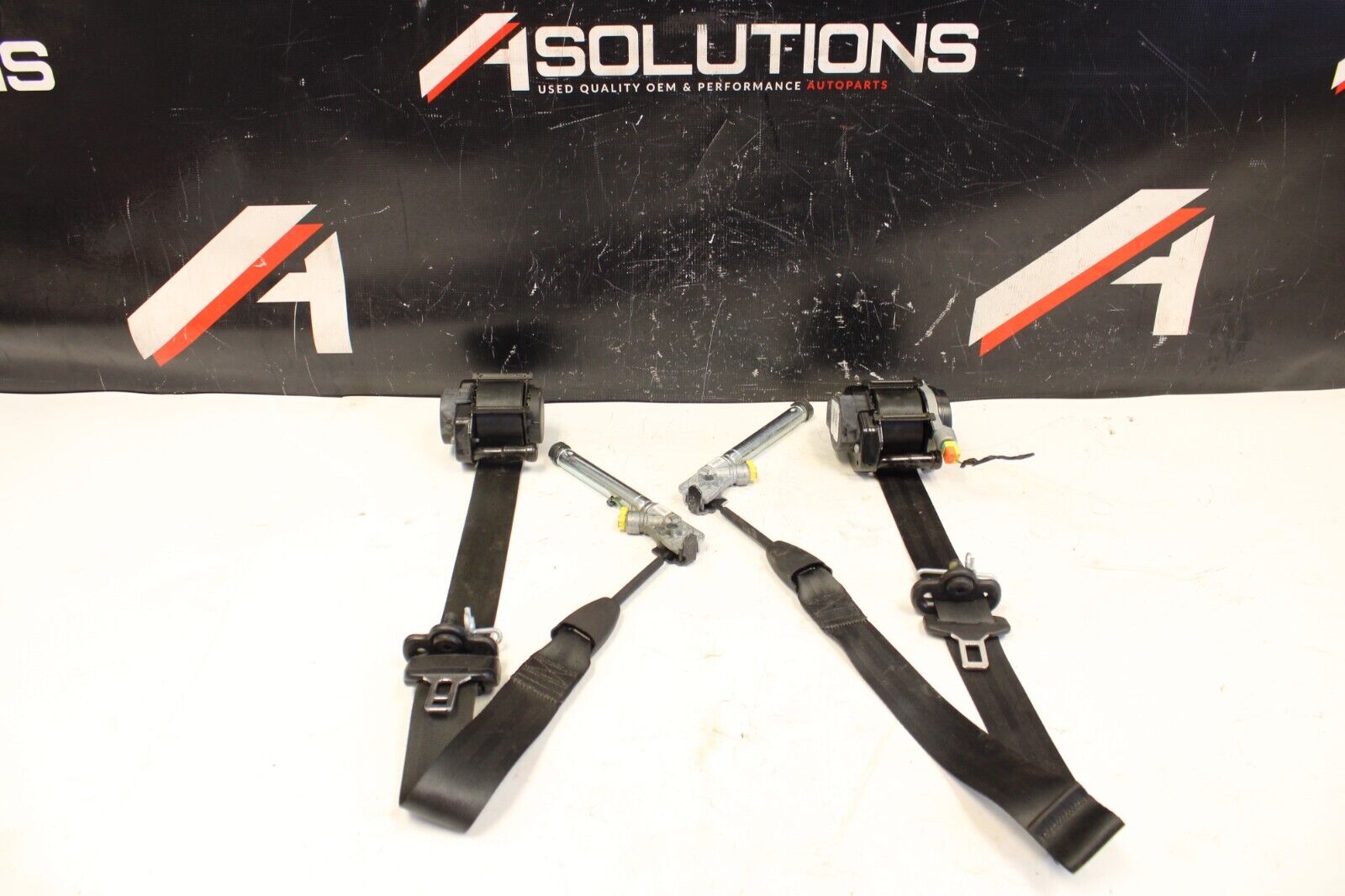 2013-2018 FOCUS ST Front Seat Belts Set Retractor Assembly OEM