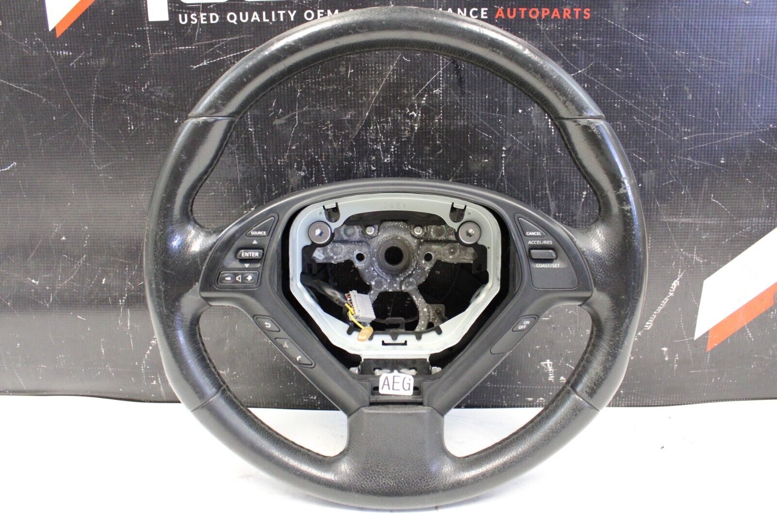 2013 Infiniti G37 G37x Steering Wheel with Cruise Radio Controls OEM