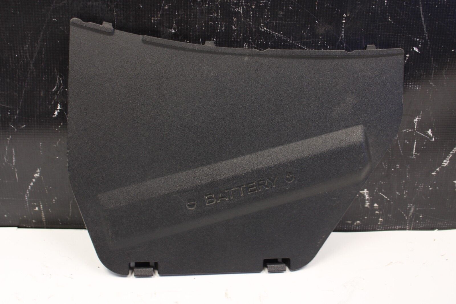 2014 NISSAN R35 GTR GT-R Engine bay Battery Cover Trim