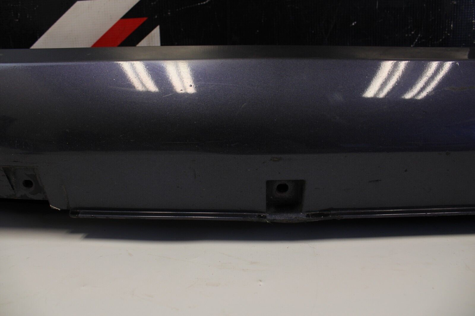 2013 Infiniti G37x Sedan Driver Left Side skirt rocker panel OEM