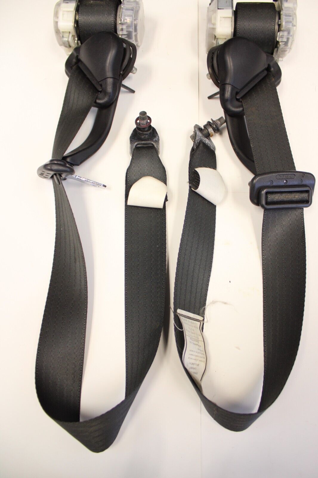 2010 Nissan GT-R GTR R35 Seat Belts Pair GTR OEM