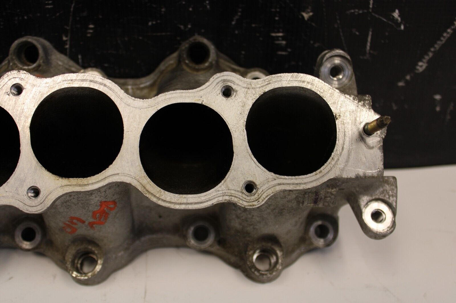 2009 NISSAN GT-R R35 VR38 3.8L AWD OEM LOWER INTAKE MANIFOLD PLENUM