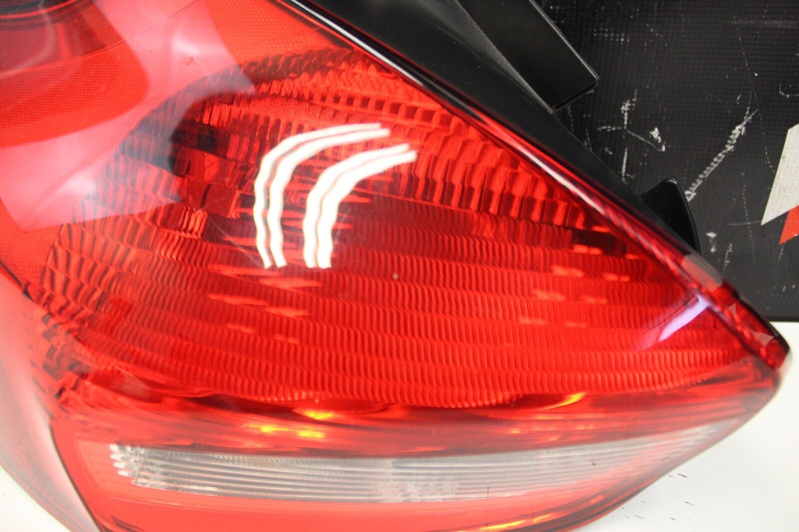 2016 Ford Focus ST Hatchback Tail Light Pair