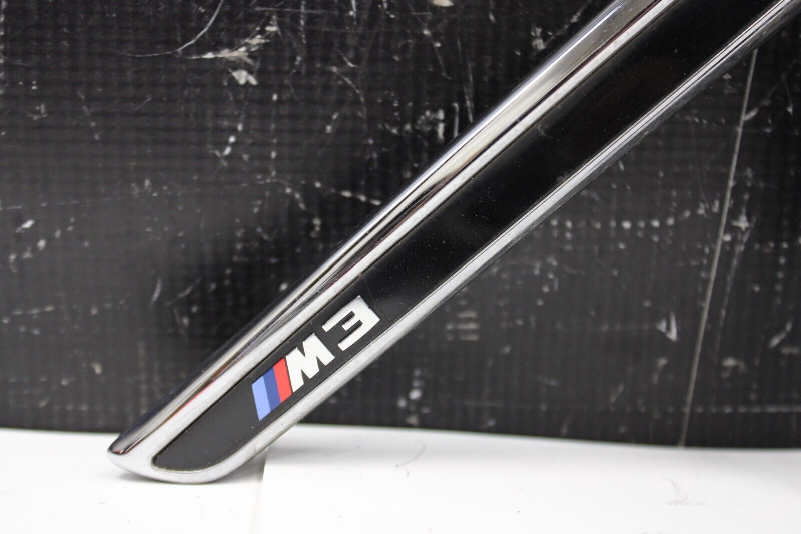 2015-2019 BMW F80 M3 OEM Fender Grill Intake emblem Pair