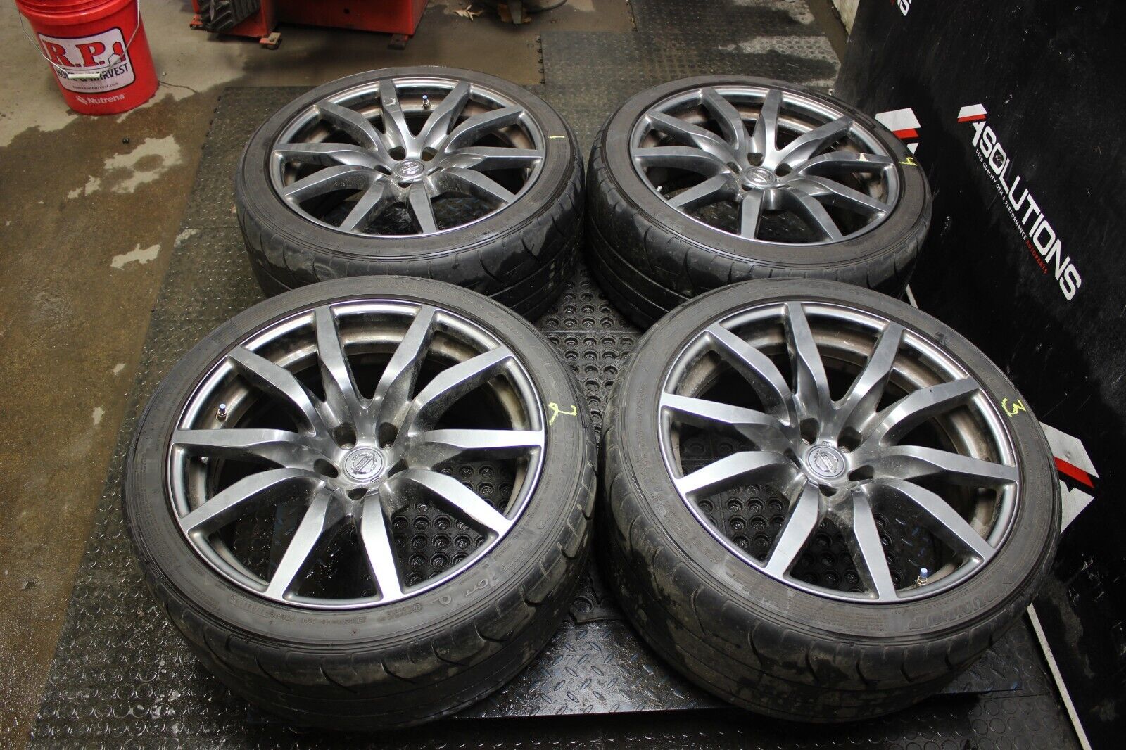 NISSAN GTR R35 FRONT & REAR RIM SET ALLOY WHEEL RIMS GREY OEM STAGGERED