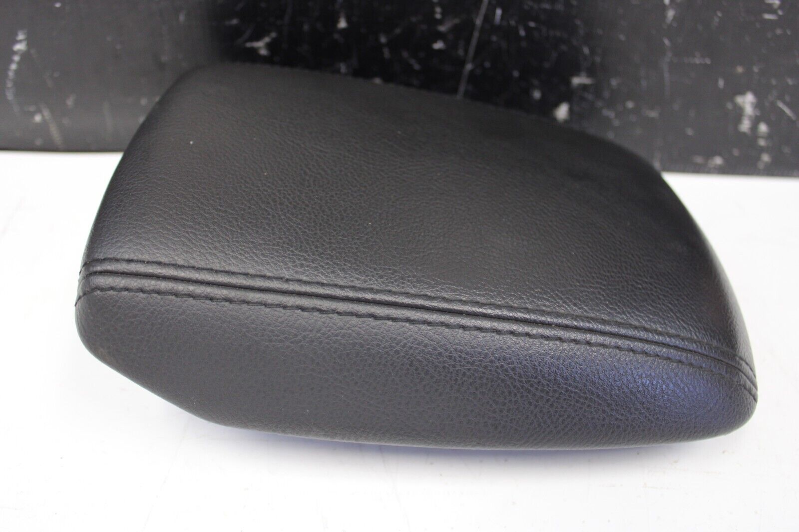 2016 Ford Focus ST Center Console Lid Armrest Arm Rest Black OEM