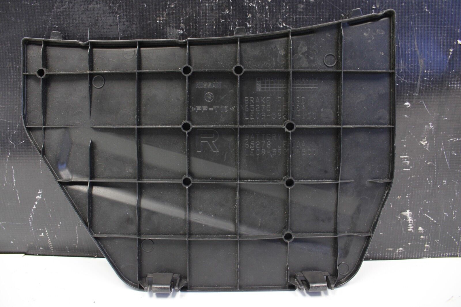 2014 NISSAN R35 GTR GT-R Engine bay Battery Cover Trim