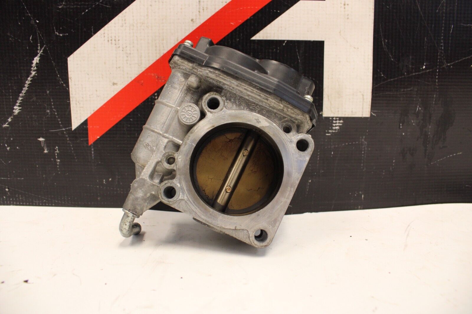 07-19 NISSAN 370Z 350Z G37 LEFT HAND DRIVER SIDE THROTTLE VALVE BODY OEM