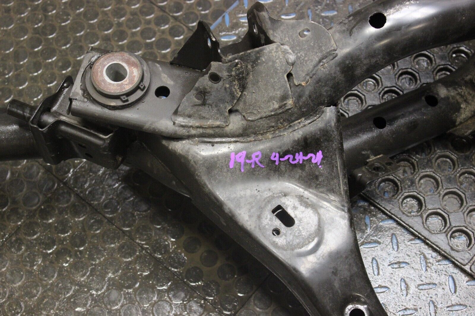 2009-2021 NISSAN GT-R R35 VR38 AWD OEM REAR TRANSMISSION SUBFRAME CROSSMEMBER