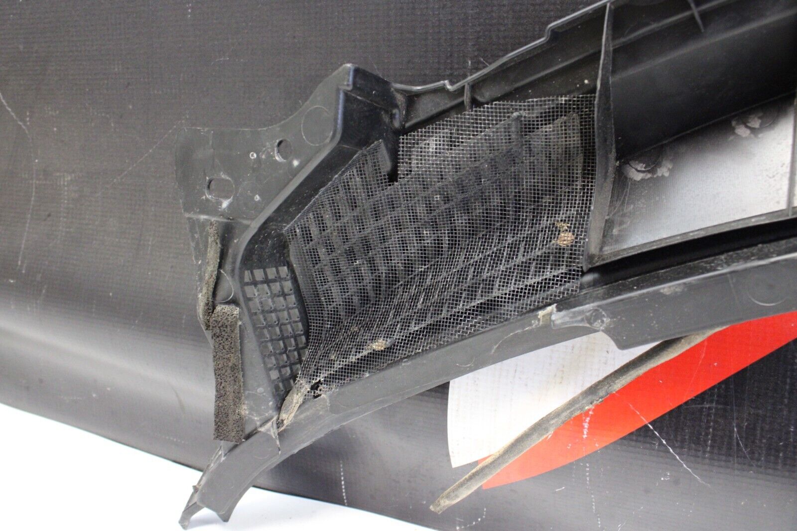 2013 NISSAN GTR R35 RH +LH COWL VENT PANELS 66863JF30A