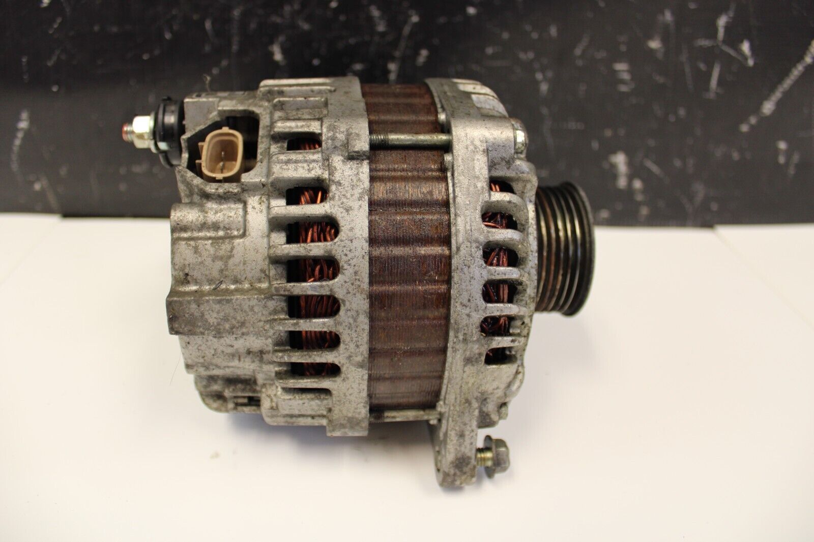 2007-2008 NISSAN 350Z VQ35HR 3.5L ALTERNATOR OEM 23100 JK01A