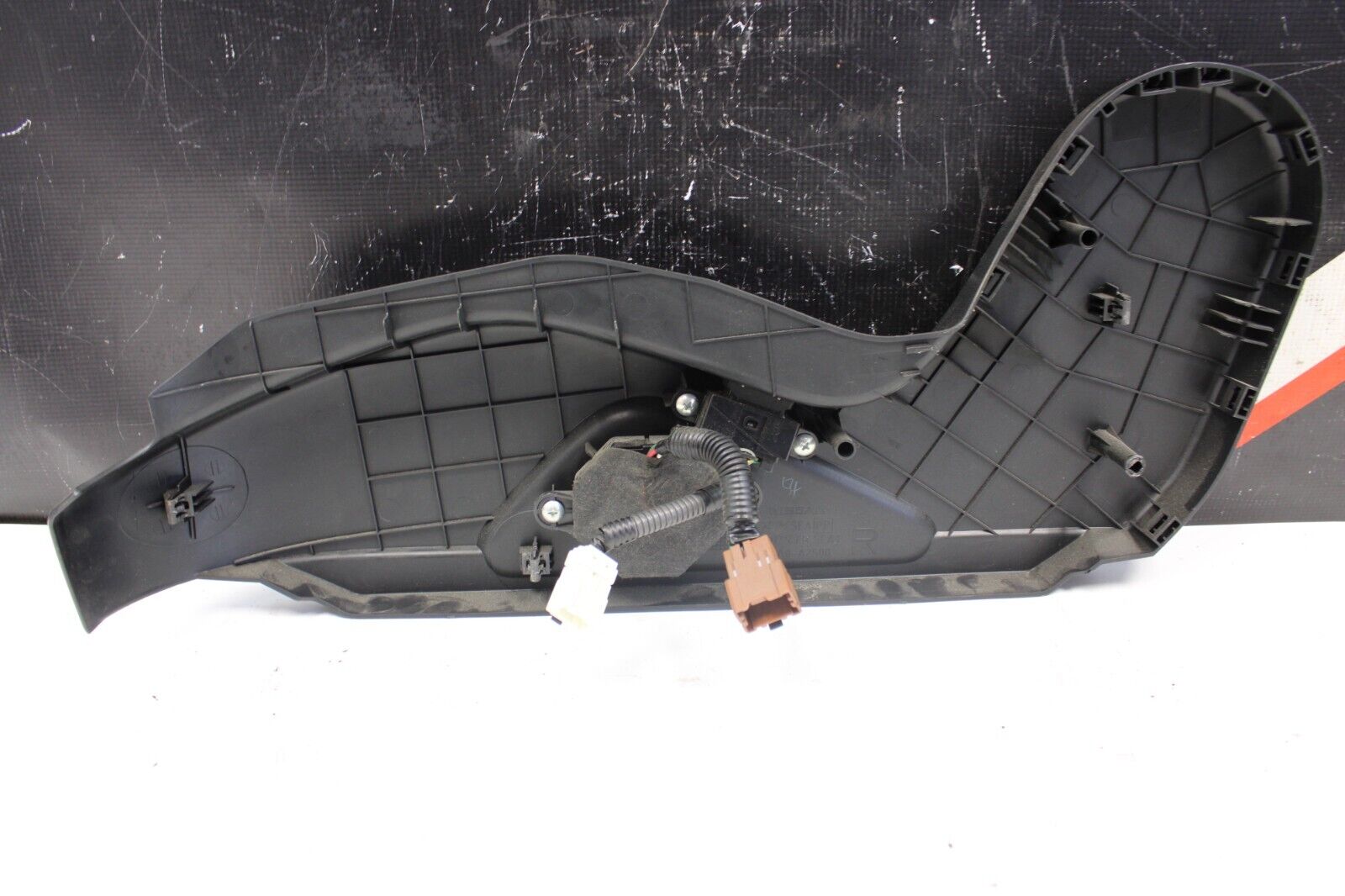 2010 Nissan GT-R R35 Front Right Passenger Seat Bottom GTR R35