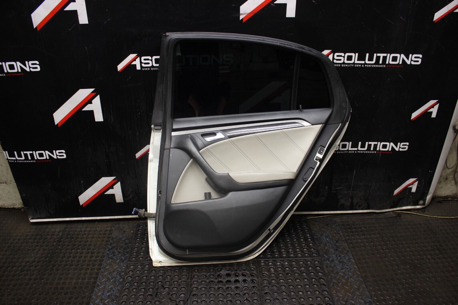 2007-2008 Acura TL Type S TL-S OEM Rear Passenger Side Door