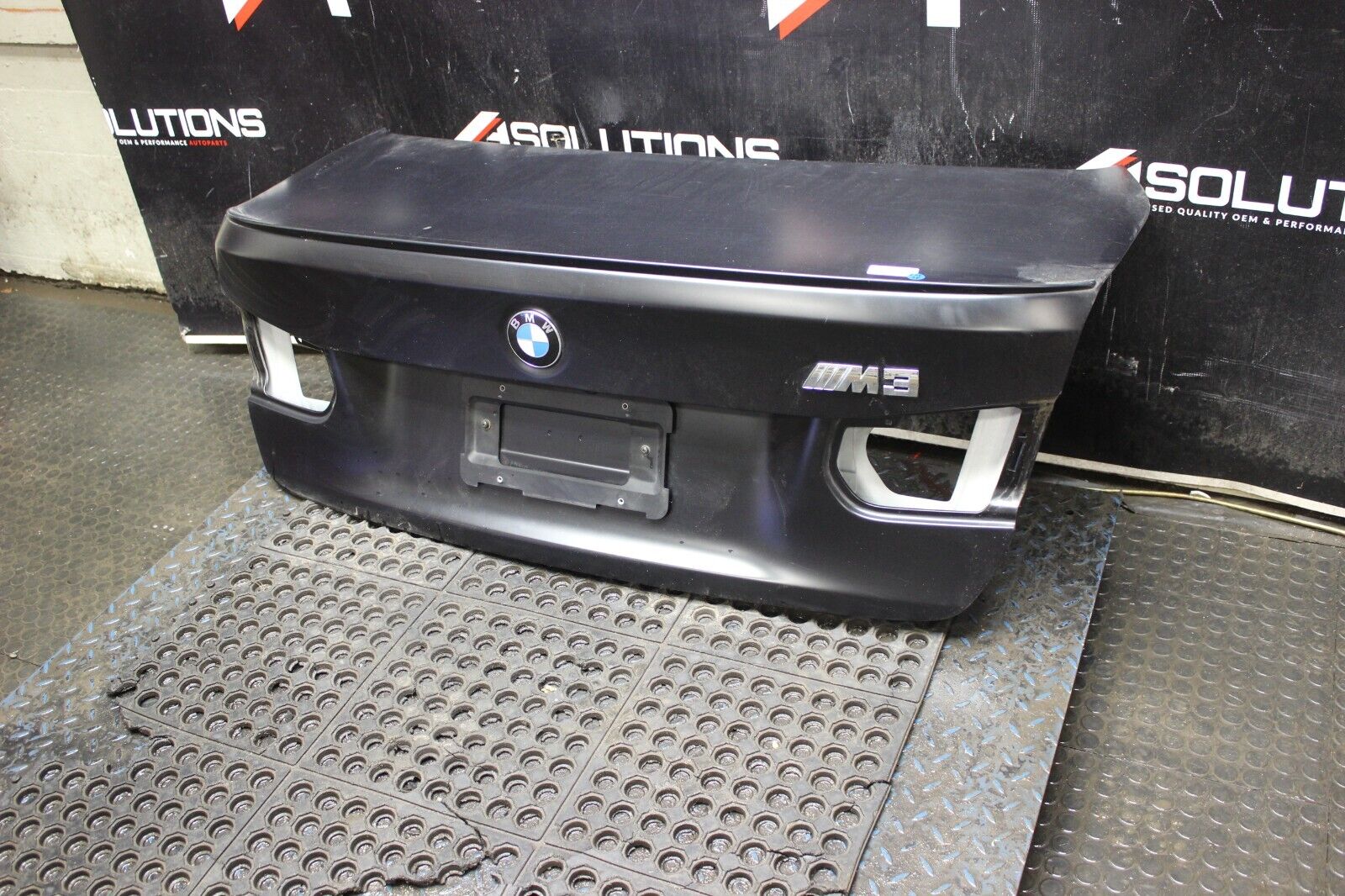 12-18 BMW F30 F80 Sedan TRUNK LID SHELL Matte Black OEM