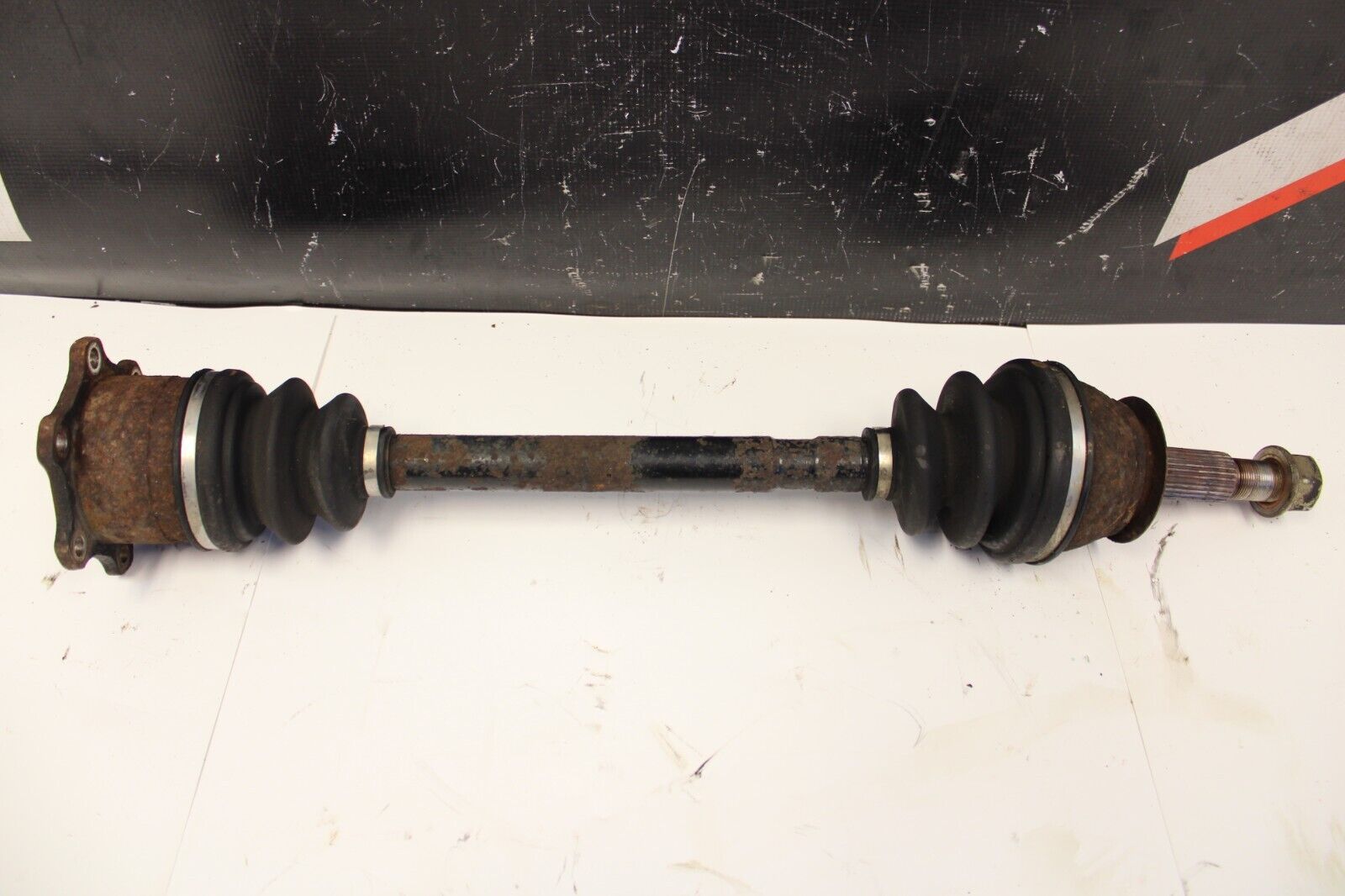 03-08 Nissan 350z/g35 rear drive axle shaft right passenger side OEM