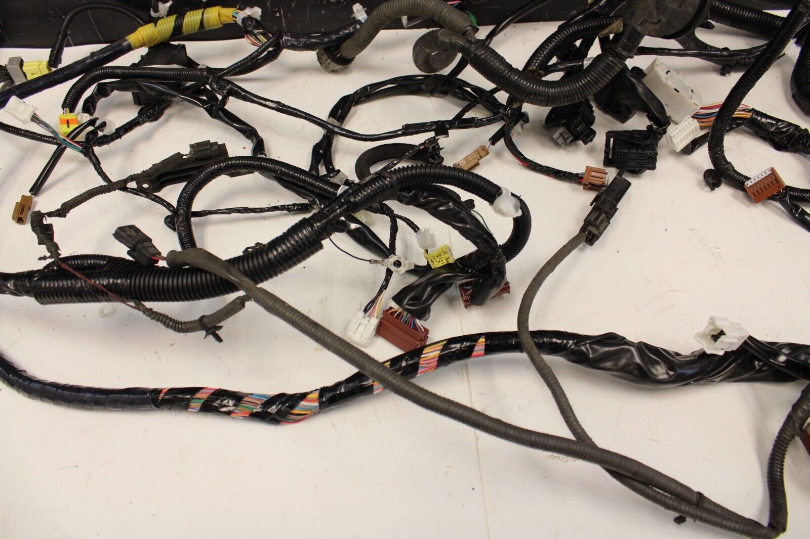 2010 NISSAN R35 GTR CBA REAR SUB BODY TRANSMISSION ECU WIRE WIRING HARNESS OEM