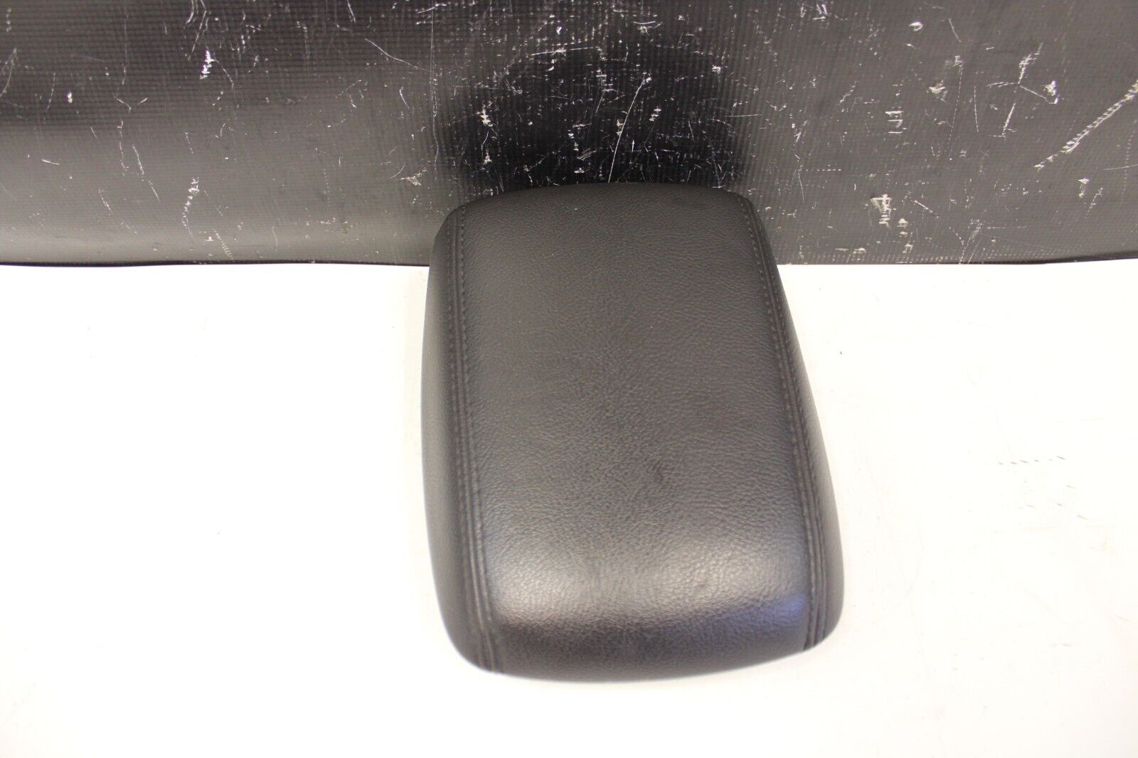 2016 Ford Focus ST Center Console Lid Armrest Arm Rest Black OEM