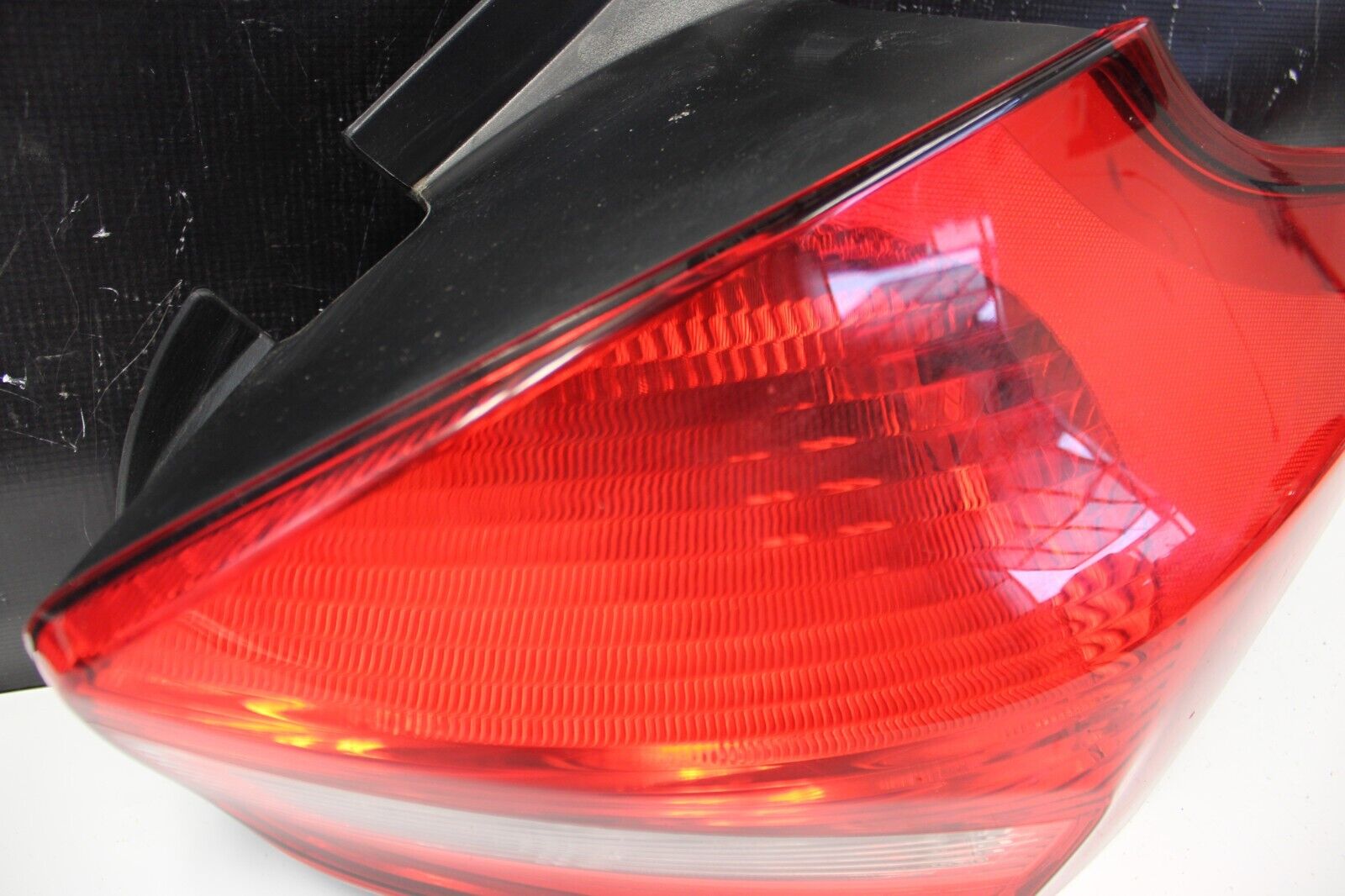 2016 Ford Focus ST Hatchback Tail Light Pair