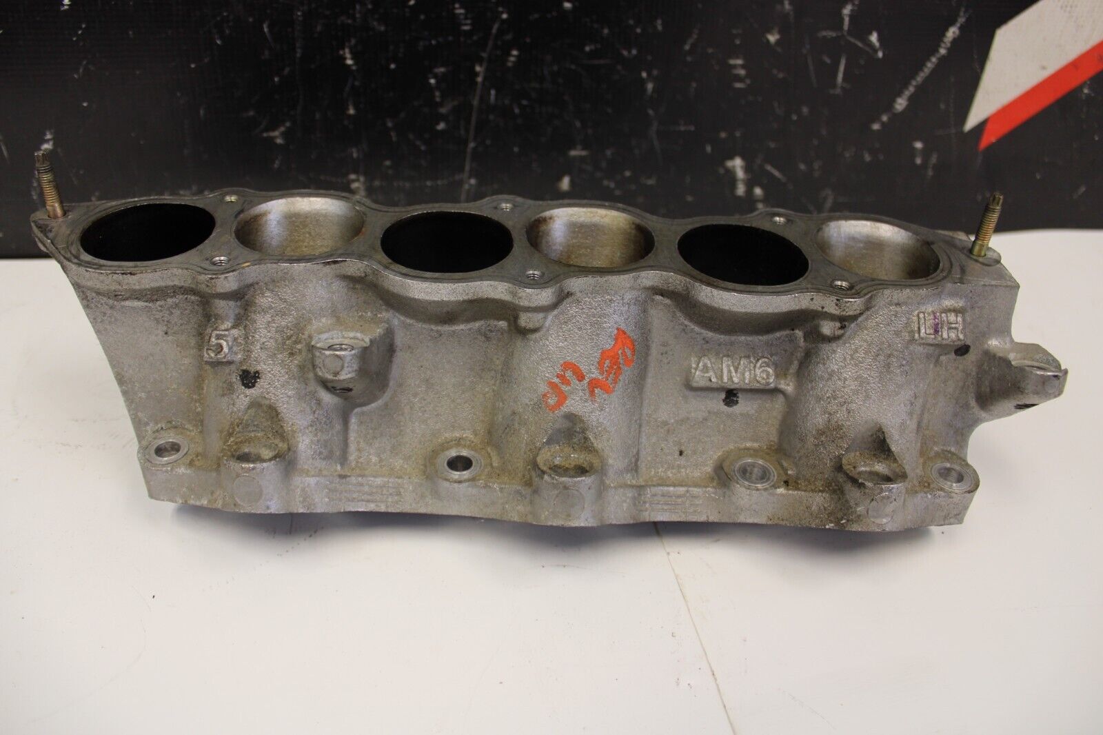 2009 NISSAN GT-R R35 VR38 3.8L AWD OEM LOWER INTAKE MANIFOLD PLENUM