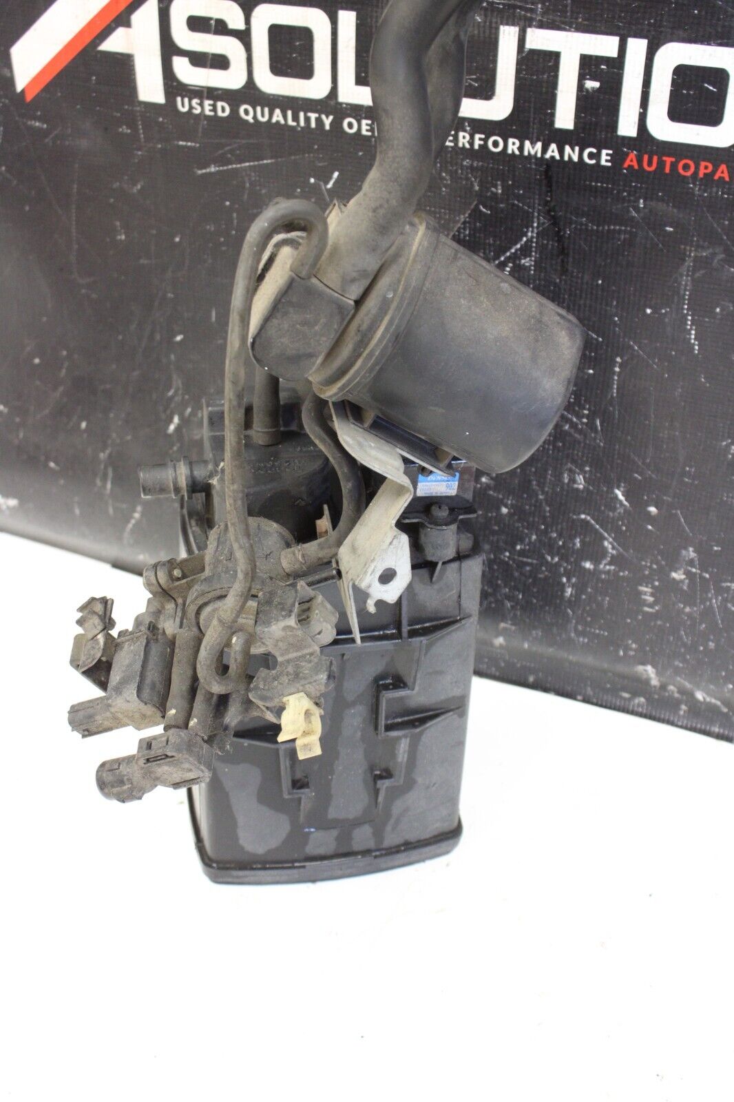 2000-2005 HONDA S2000 FUEL VAPOR CHARCOAL EVAP TANK CANISTER OEM