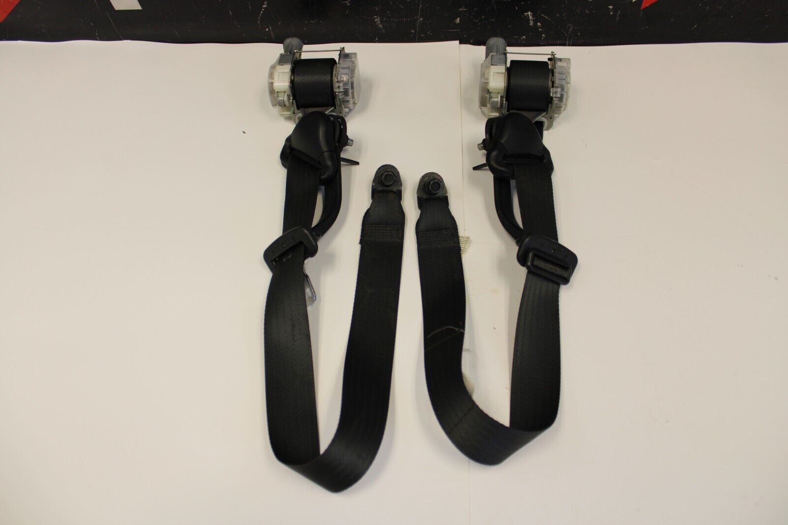 2010 Nissan GT-R GTR R35 Seat Belts Pair GTR OEM