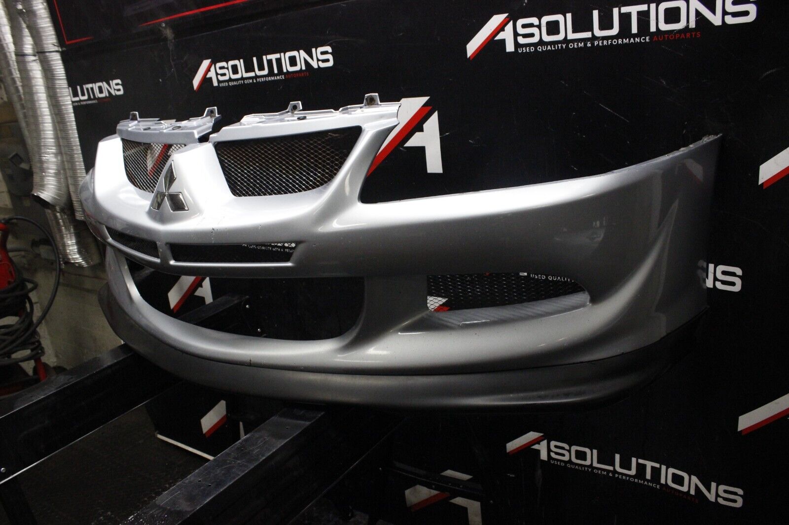 03-05 MITSUBISHI LANCER EVOLUTION 8 OEM FRONT BUMPER COVER EVO 8 FACTORY