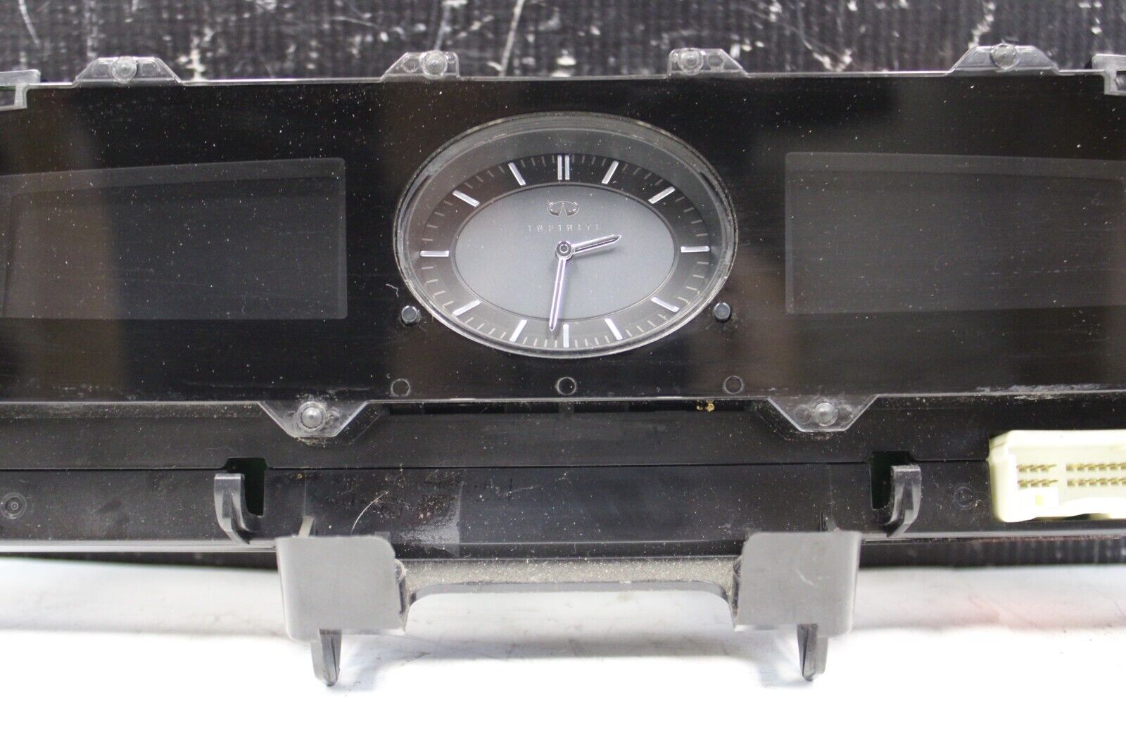 2003-2006 INFINITI G35 Dashboard Clock OEM