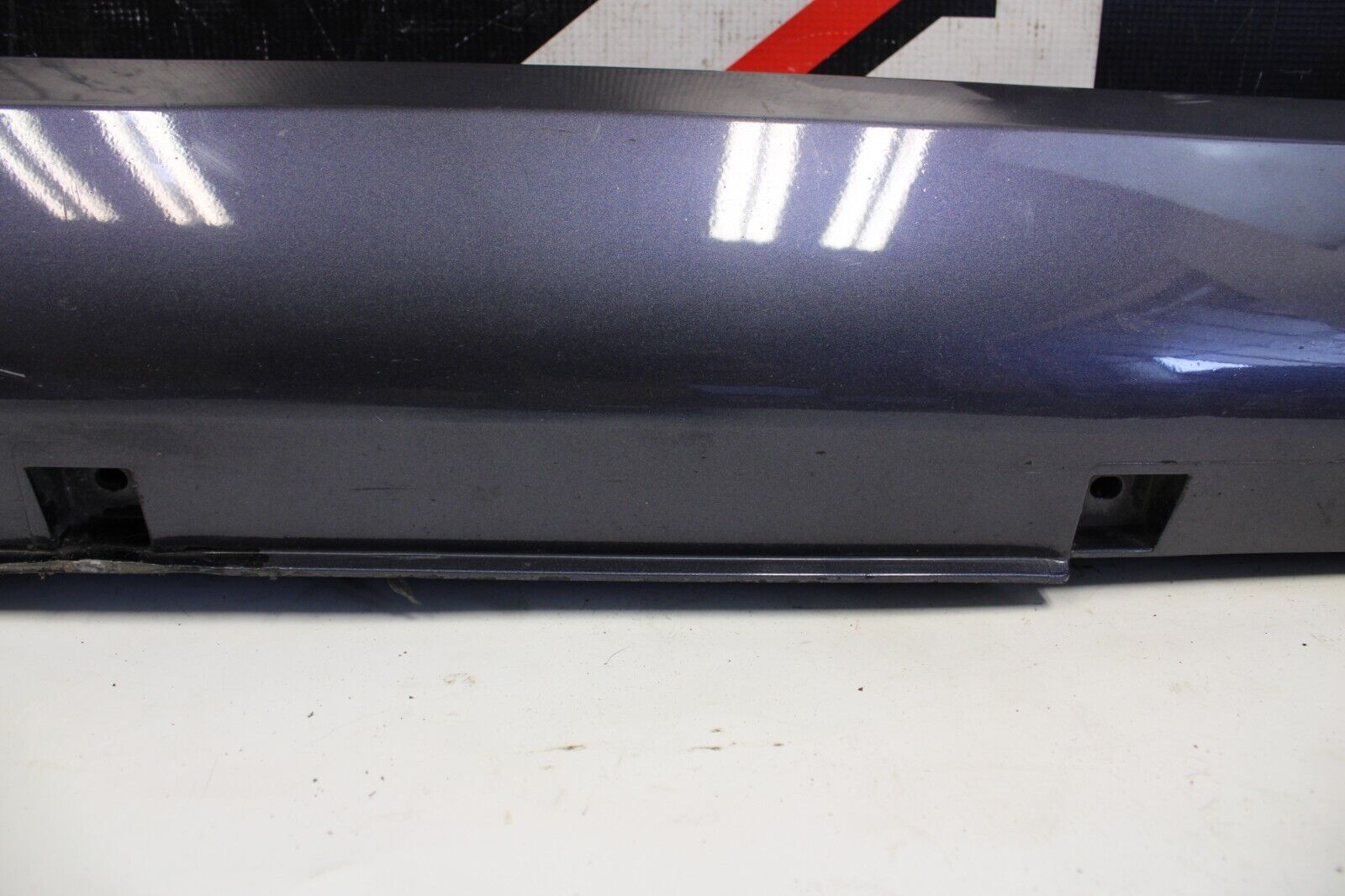 2013 Infiniti G37x Sedan Driver Left Side skirt rocker panel OEM