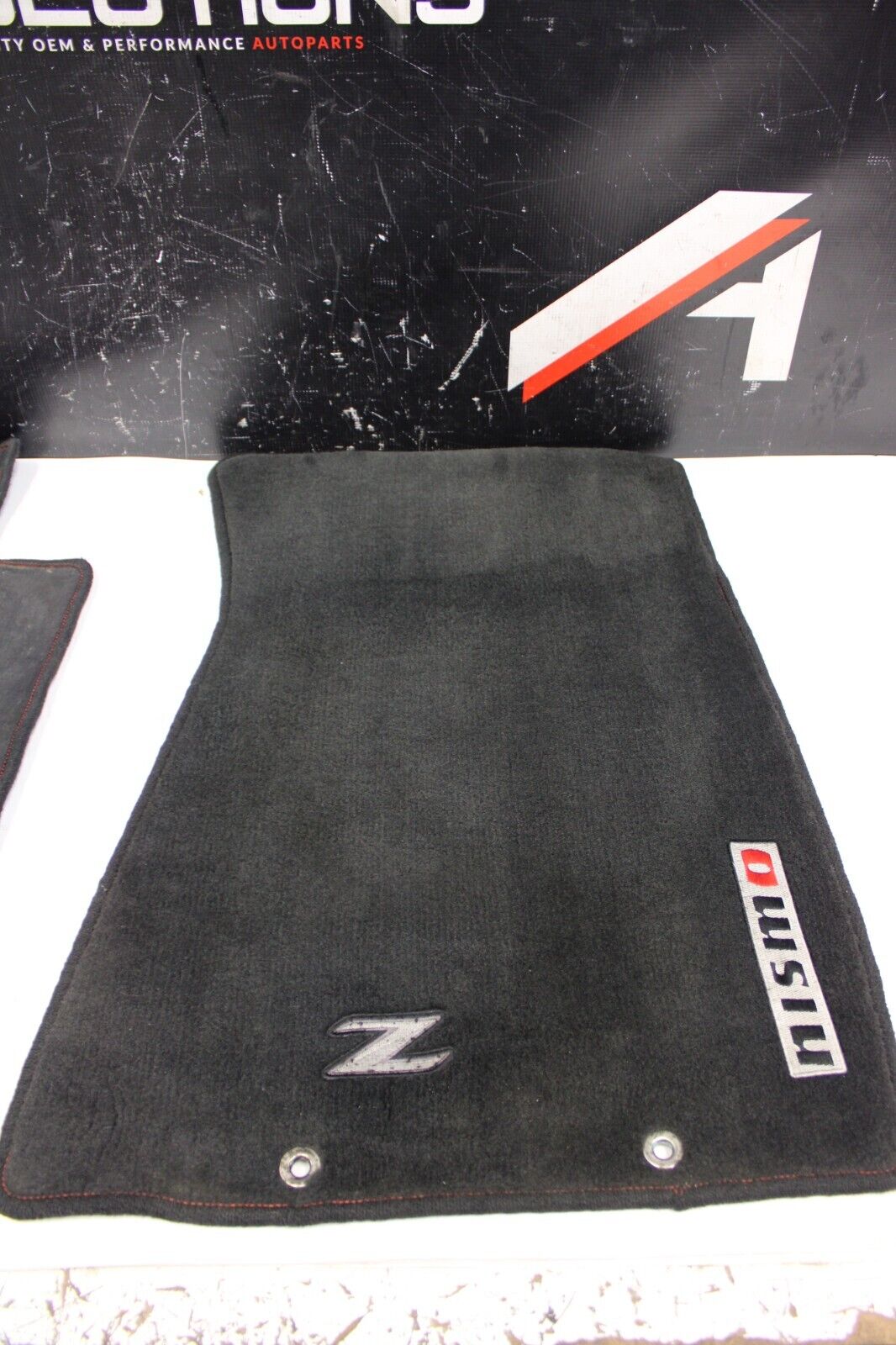 2012 NISSAN 370Z NISMO FRONT RIGHT RH AND LEFT LH FLOOR CARPET MATS OEM