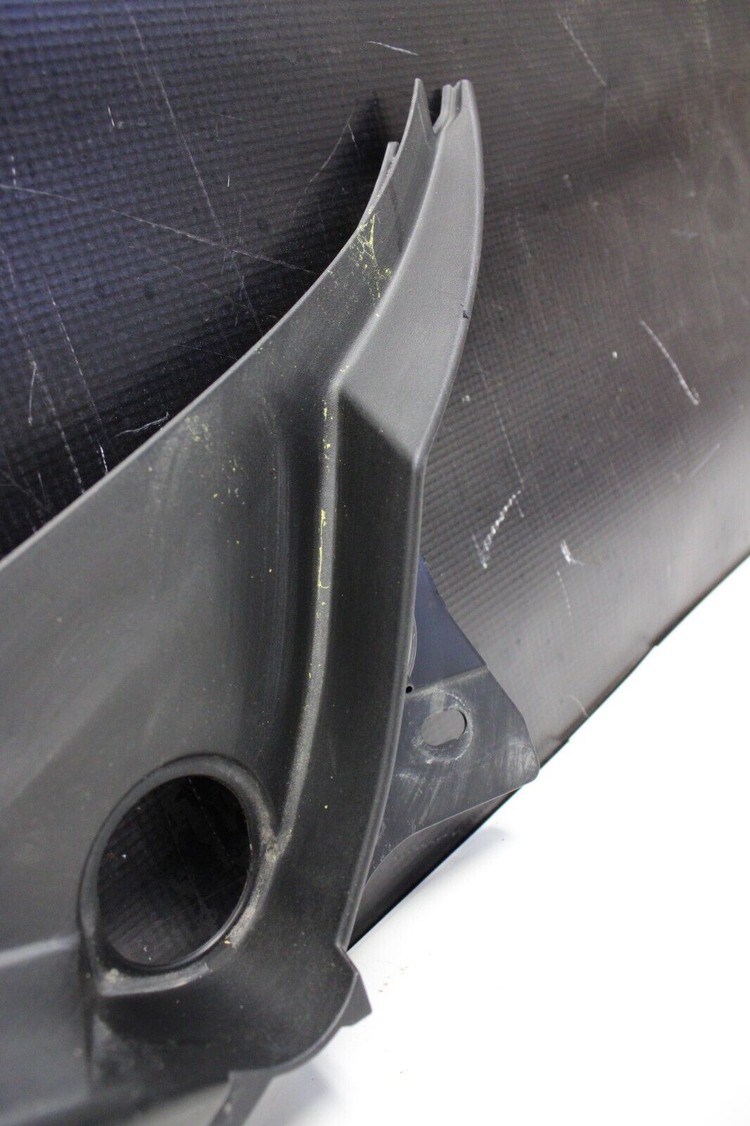 2013 NISSAN GTR R35 RH +LH COWL VENT PANELS 66863JF30A