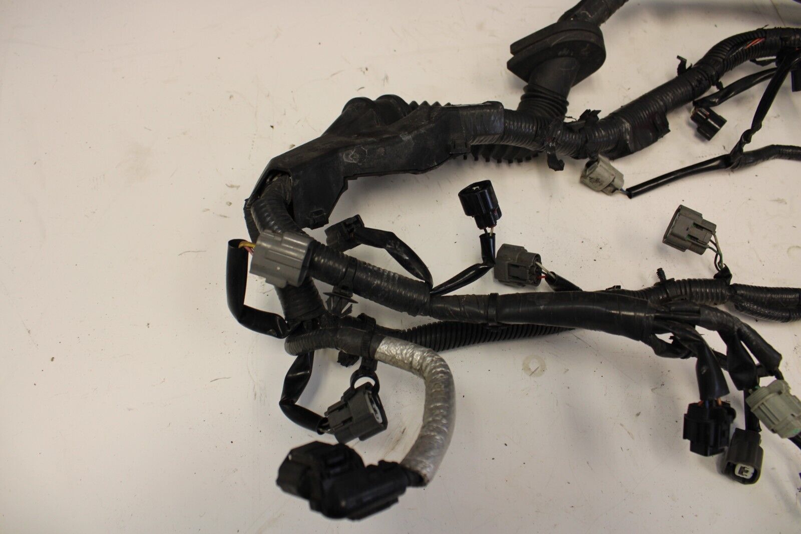 2009-2011 NISSAN GT-R GTR 3.8L VR38 OEM ENGINE WIRING HARNESS