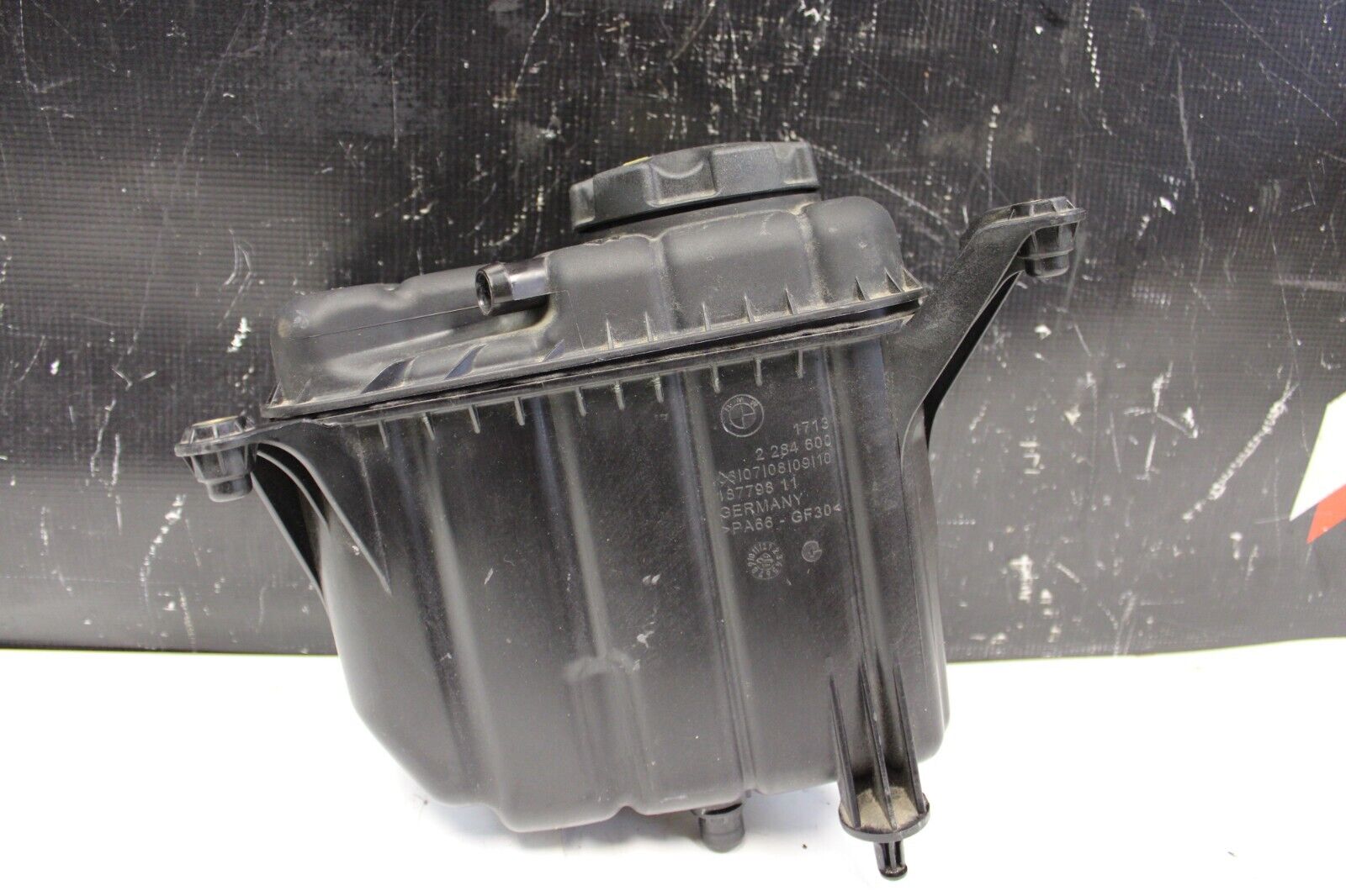 2015-2019 BMW F80 M3 OEM 3.0L ENGINE COOLANT EXPANSION RECOVERY TANK RESERVOIR