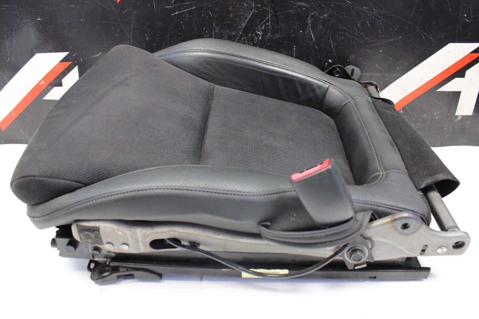 2010 Nissan GT-R R35 Front Right Passenger Seat Bottom GTR R35