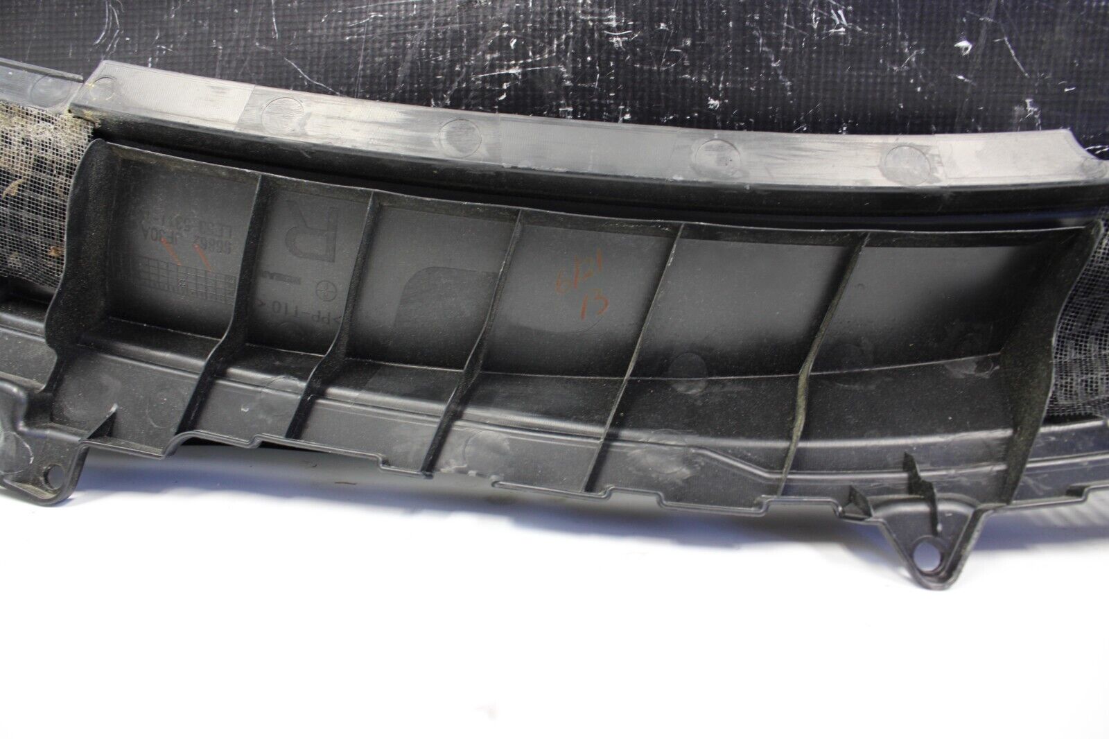 2013 NISSAN GTR R35 RH COWL VENT PANEL