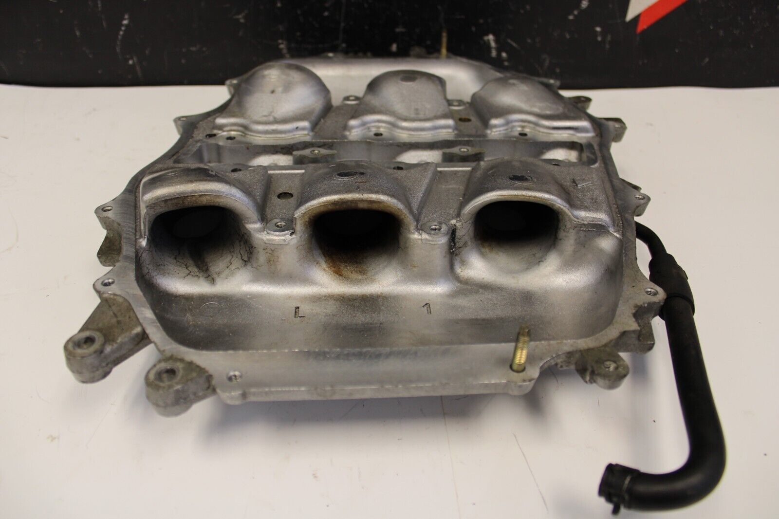 NISSAN 350Z VQ35DE REVUP Lower INTAKE PLENUM Z33 G35 VQ35 MANIFOLD