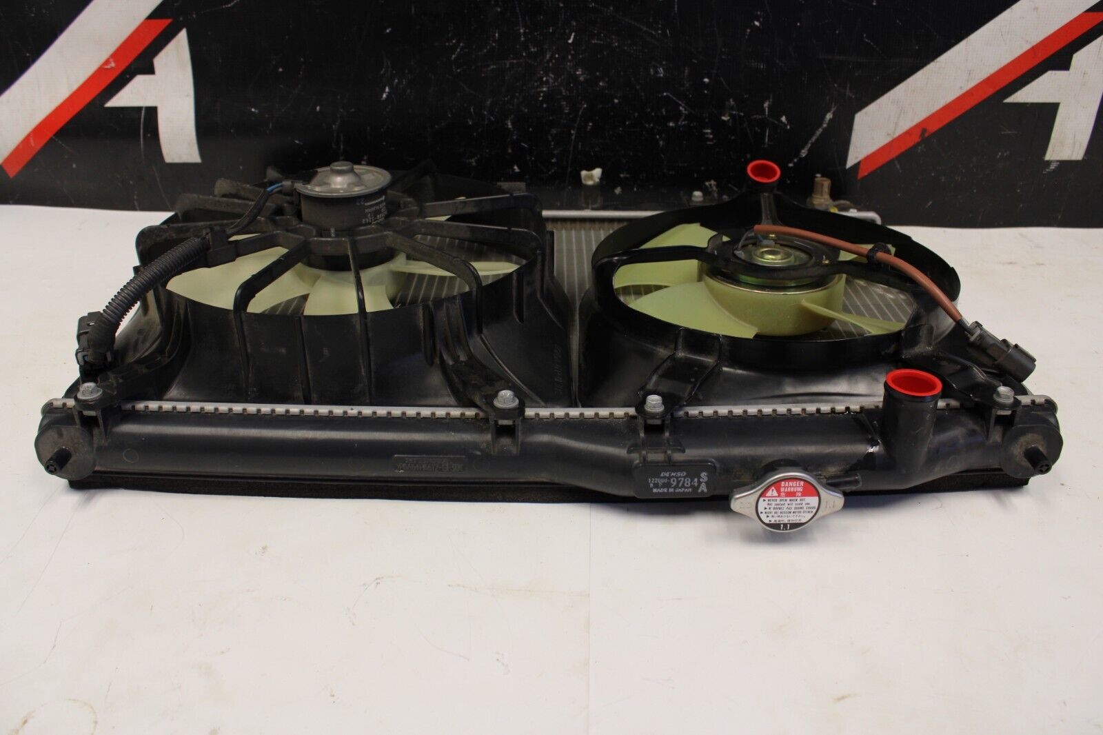 2000-2005 HONDA S2000 AP2 AP1 OEM RADIATOR W/ COOLING FANS