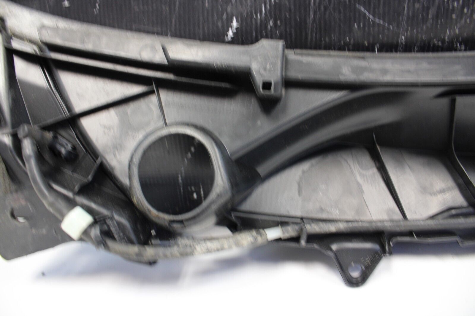 2010 NISSAN GTR GT-R R35 LH COWL VENT PANEL 66863JF30A