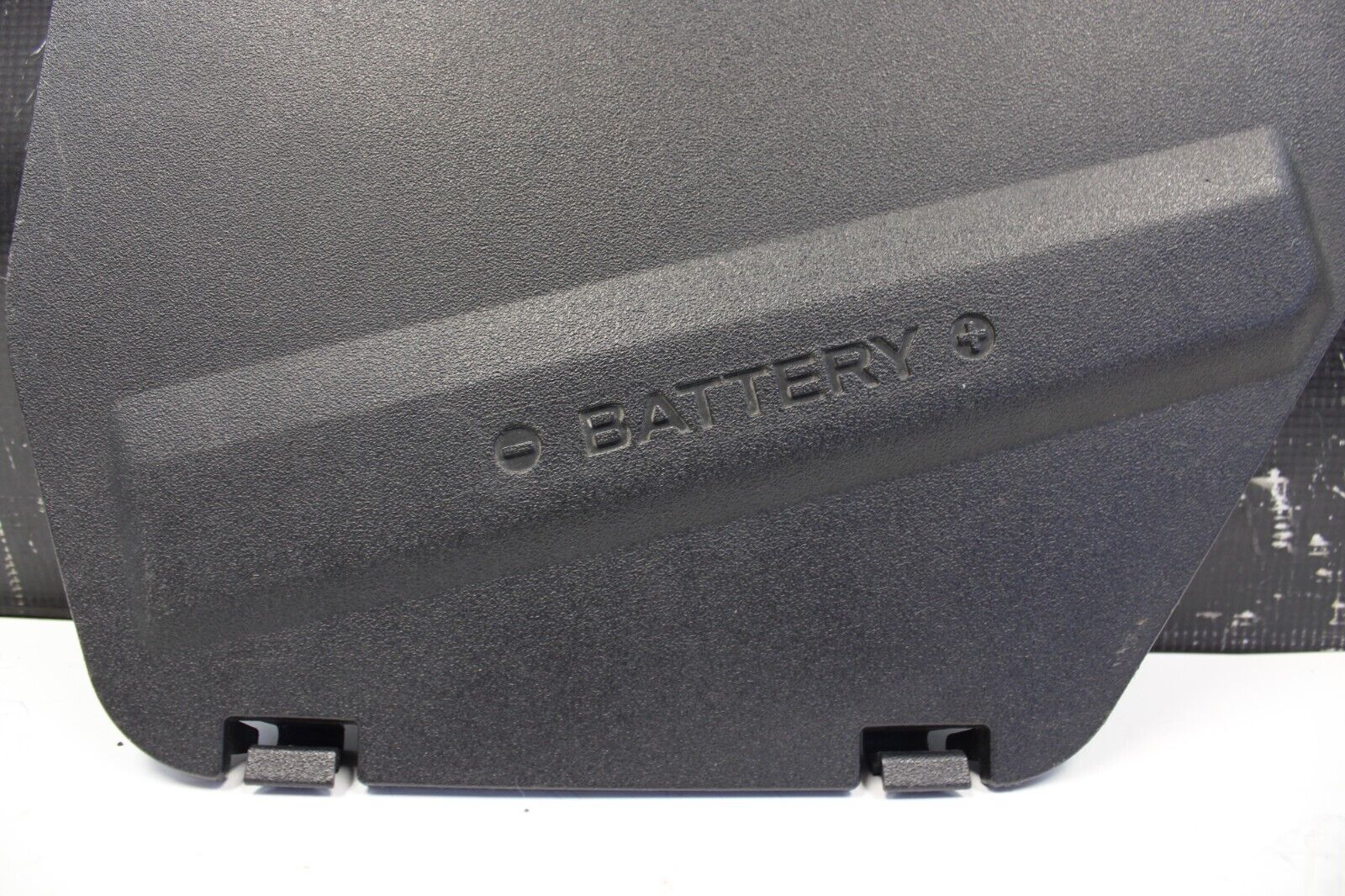 2014 NISSAN R35 GTR GT-R Engine bay Battery Cover Trim